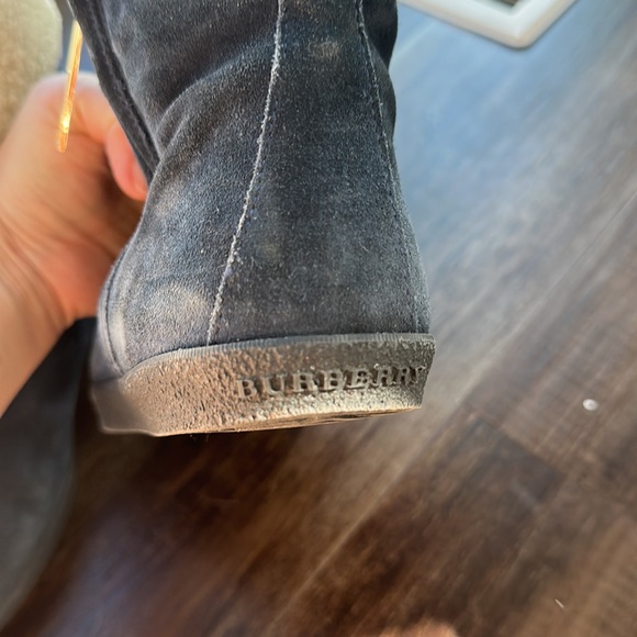 Burberry boots - Picture 3 of 7